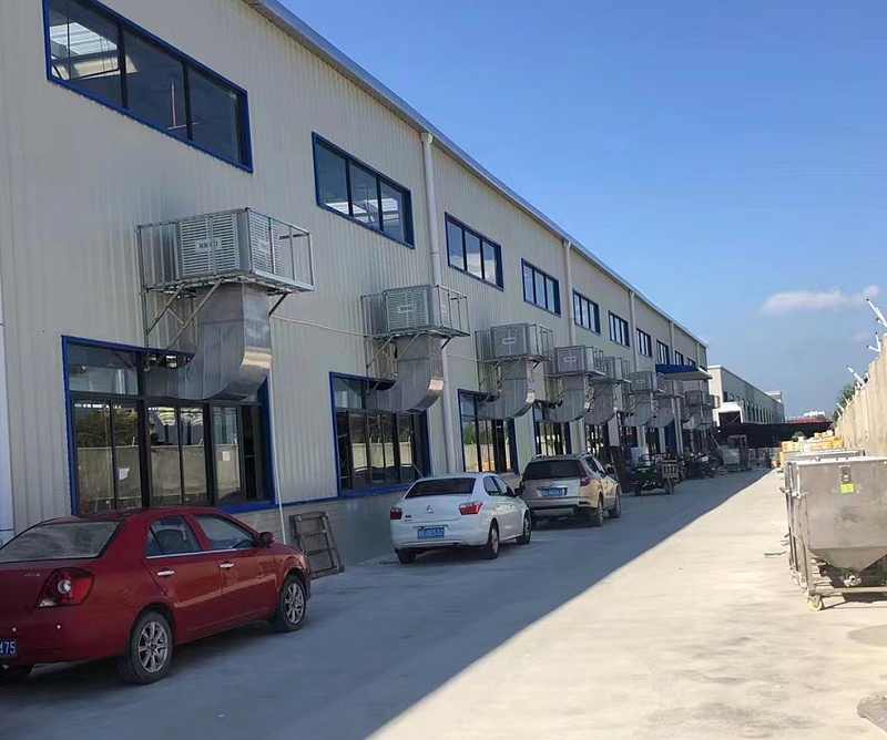工業(yè)廠房車間通風(fēng)降溫，安裝星科環(huán)保空調(diào)-通風(fēng)降溫設(shè)備