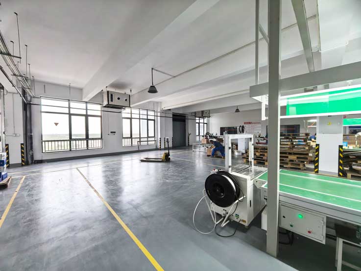 江蘇車間降溫新方案，應用蒸發(fā)冷省電空調-臥式射流空調機組